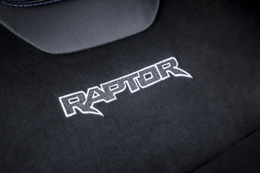 Детали интерьера Ford Ranger Raptor 2018 года  (EU) (фото 39 из 144)